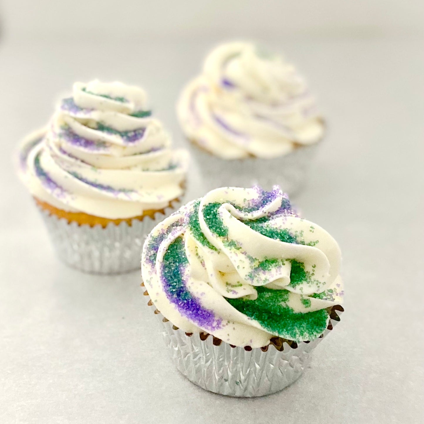 Mardi Gras Cupcakes